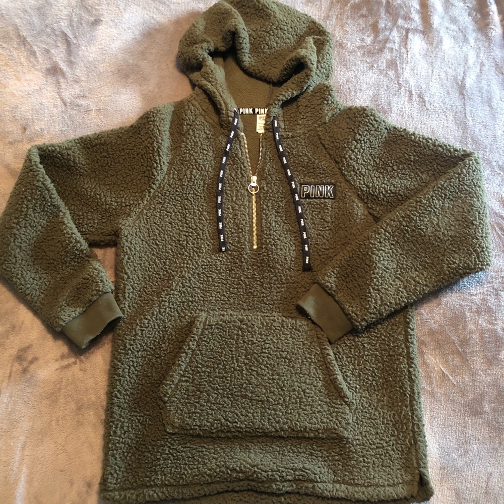 PINK Victoria’s Secret Sherpa